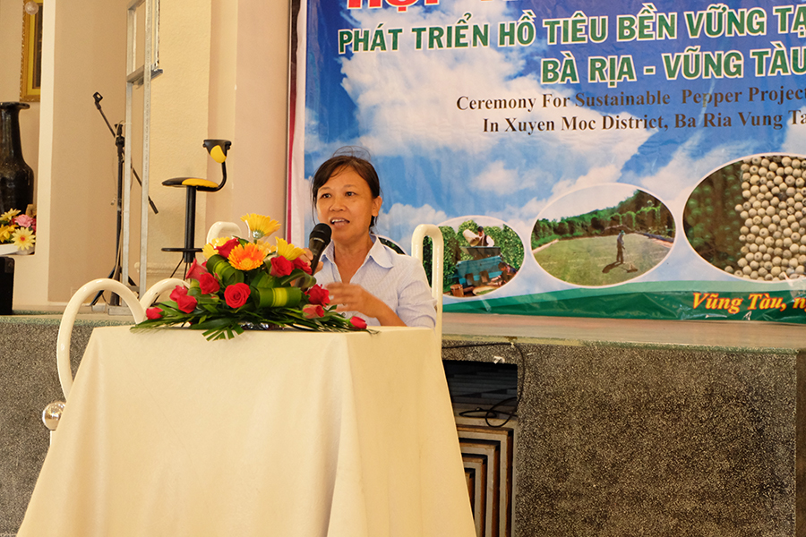 p4_ms-hien-from-sub-plant-protection-department-expressed-to-support-with-her-staff-contribution-to-the-project