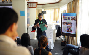Ka Louie Tabing of the Philippine Federation of Rural Broadcasters narrates how they utilize radio to inform farmers on various topics concerning climate smart agriculture (photo by FOR-CC, GIZ)